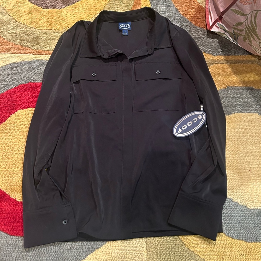 NWT Scoop Black Long Sleeve Button Down Shirt Blouse Top Pockets Women’s Small